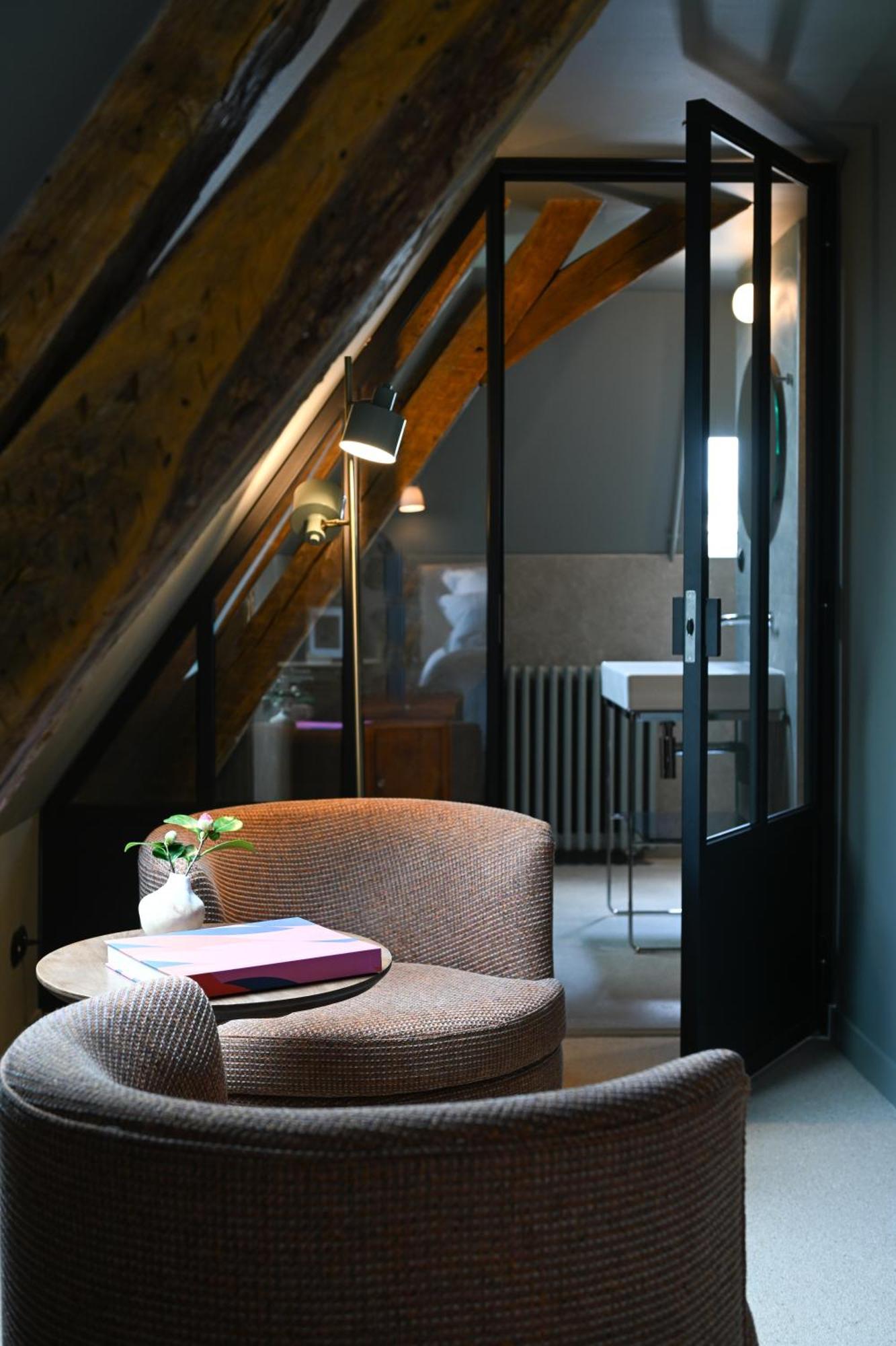 Hotel Les Pres Saint-Hilaire-le-Chatel Exterior foto